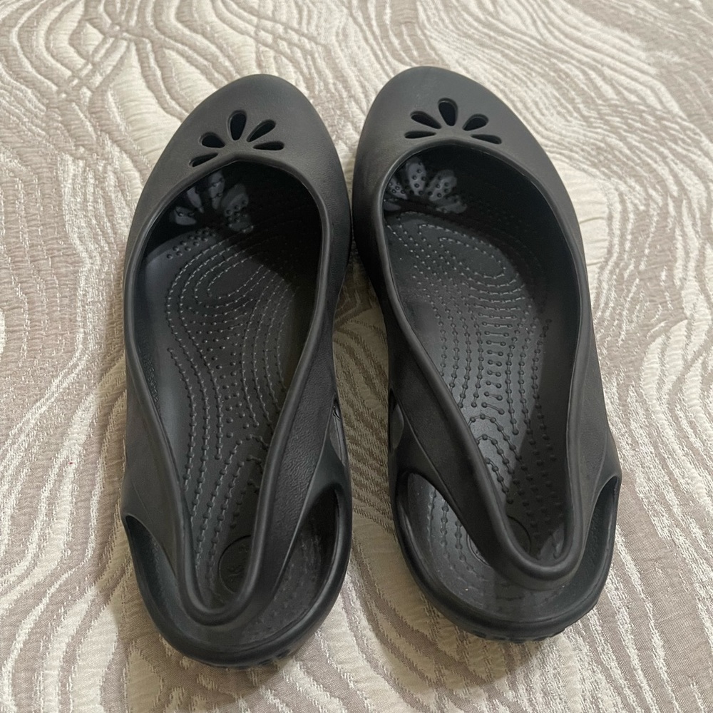 Crocs - Picture 2 of 3